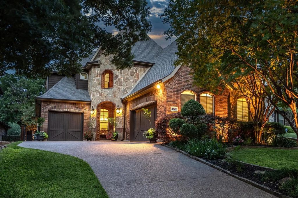 4349 Crestwood Court, Grapevine