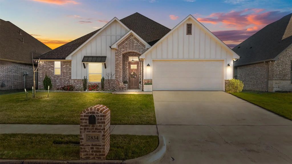 2834 Guinn Farms, Tyler