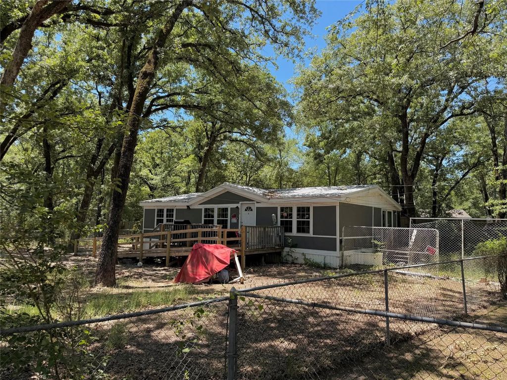 115 Fernwood Drive, Mabank