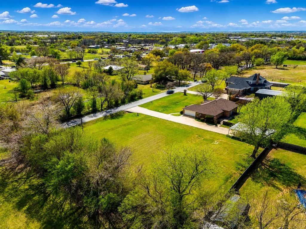 4709 Oak Grove Rendon Road, Burleson