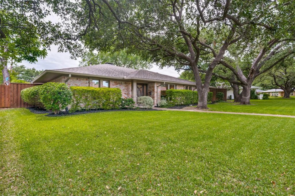 10111 Cromwell Drive, Dallas