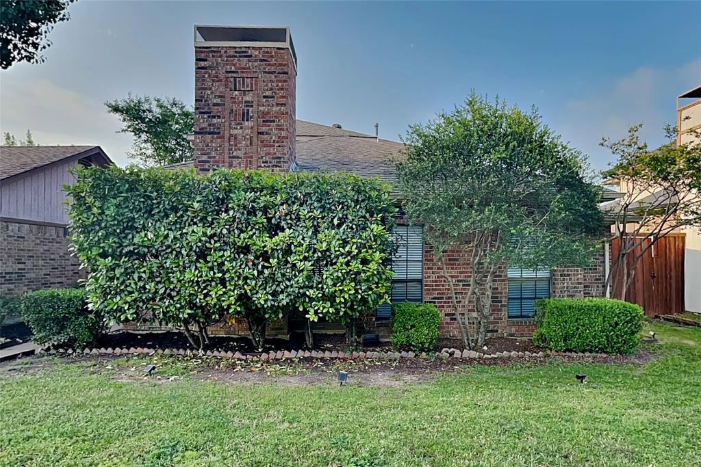 2512 Melissa Lane, Carrollton