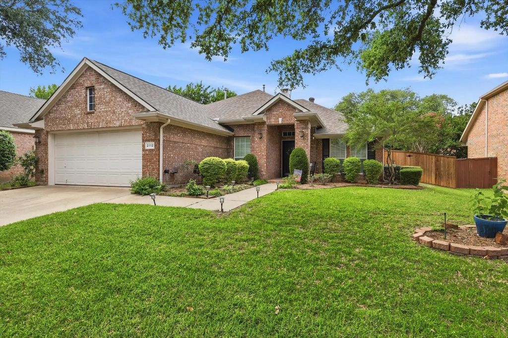 2112 Cheshire Drive, Flower Mound