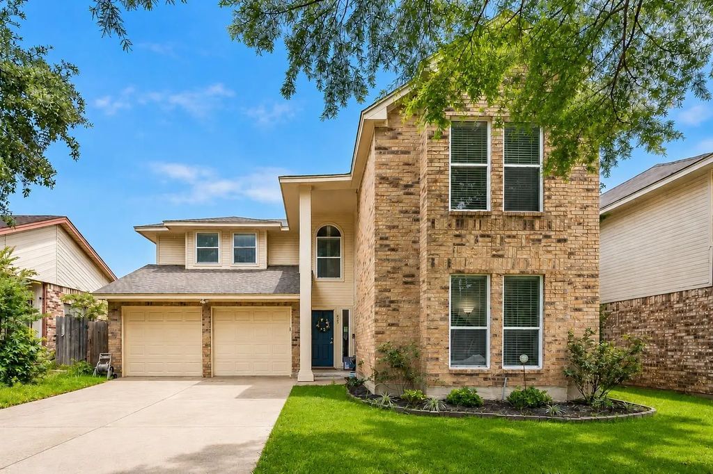 825 Ashmount Lane, Arlington