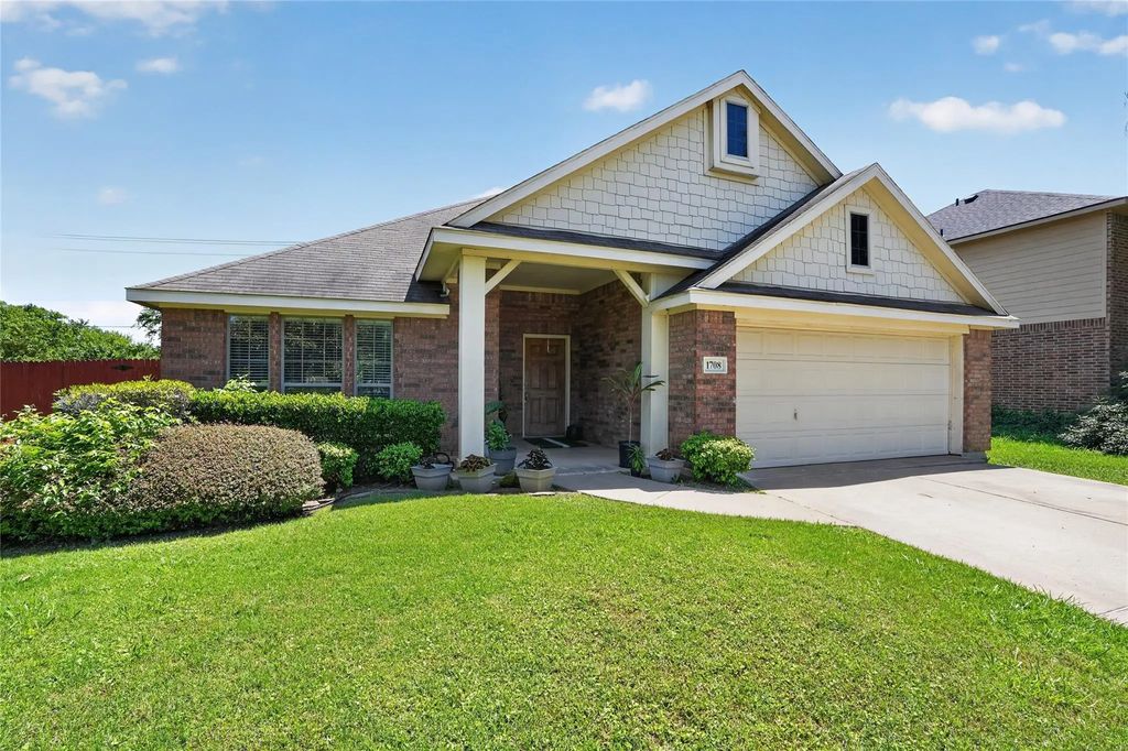 1708 Cowtown Court, Mansfield