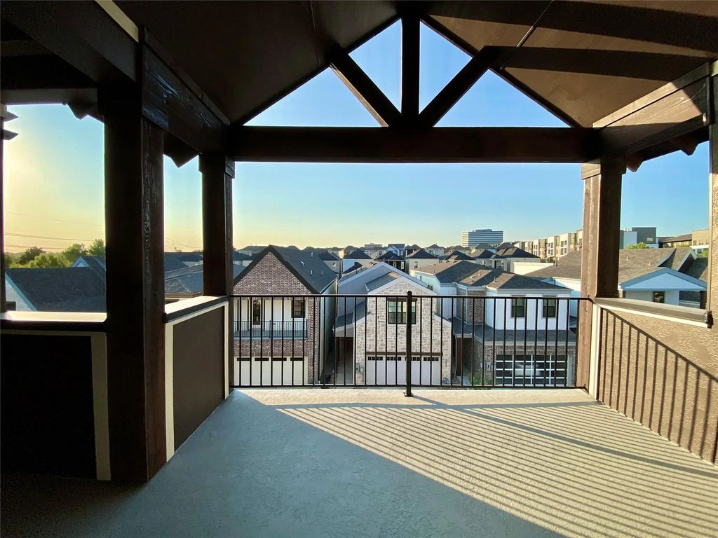 8210 Manoa Drive, Dallas