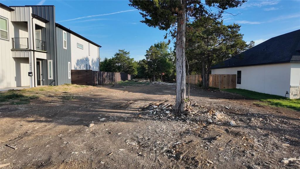 3917 Blue Ridge Boulevard, Dallas