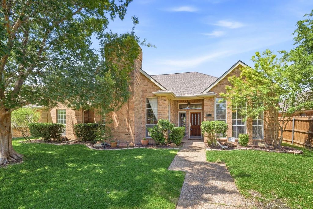 711 Sundance Trail, Irving