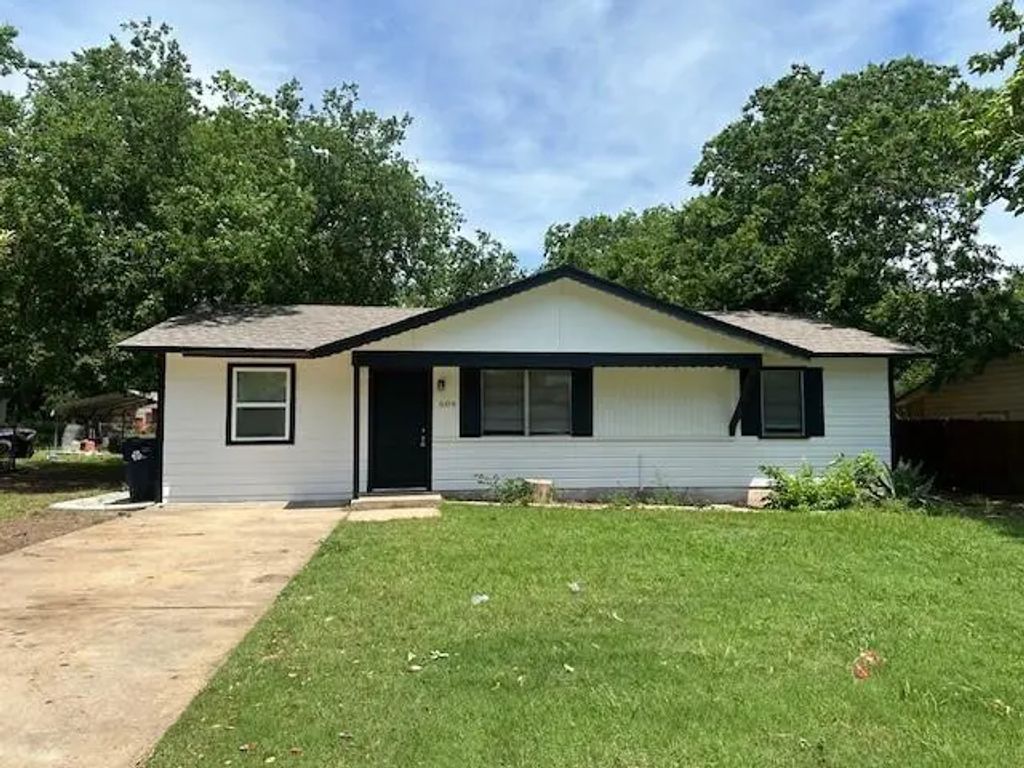 609 Juno Lane, Denton