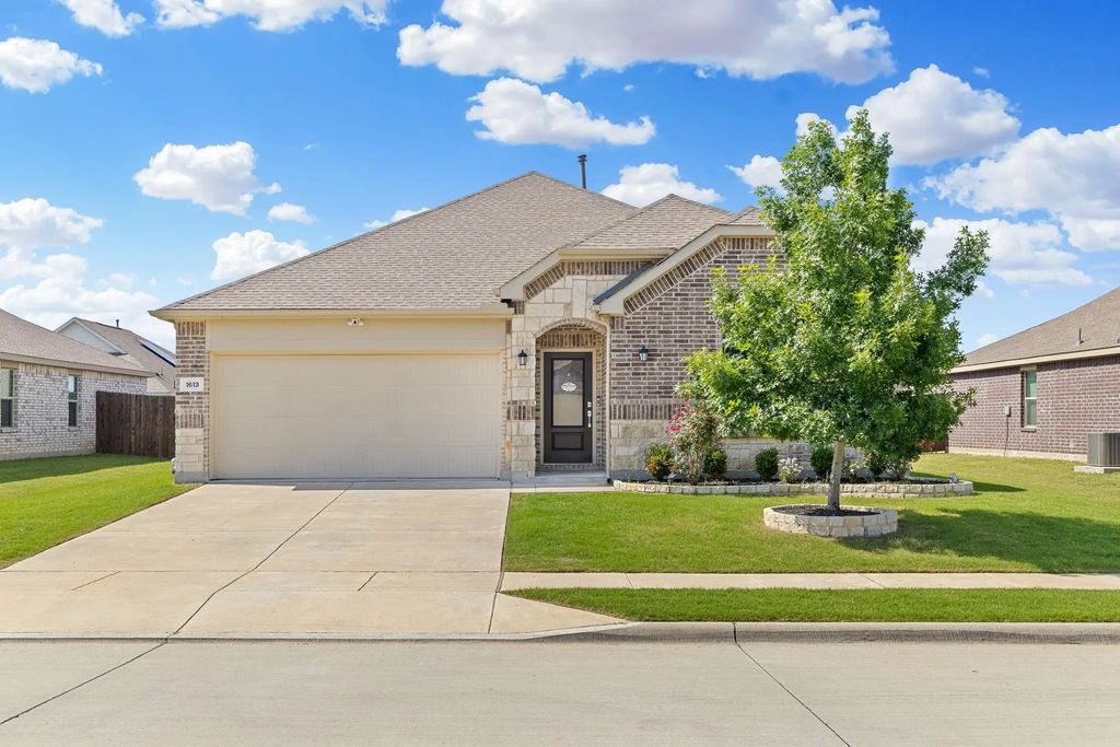 1613 Madison Drive, Anna