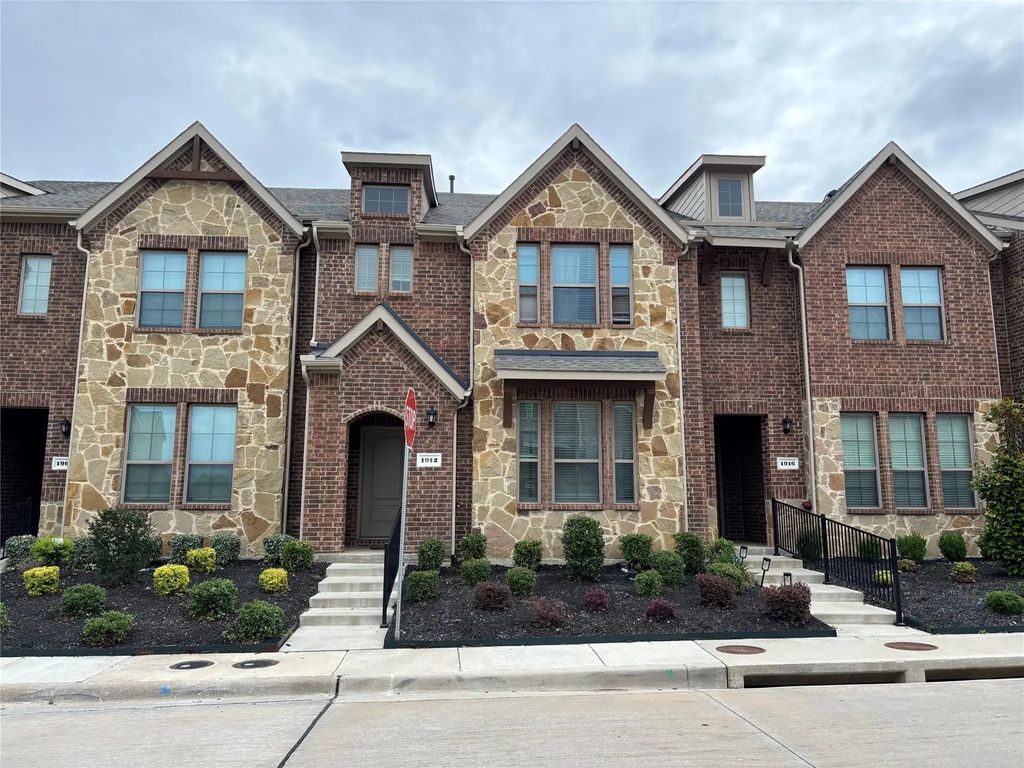 1912 Buffalo Hill Drive, Mesquite