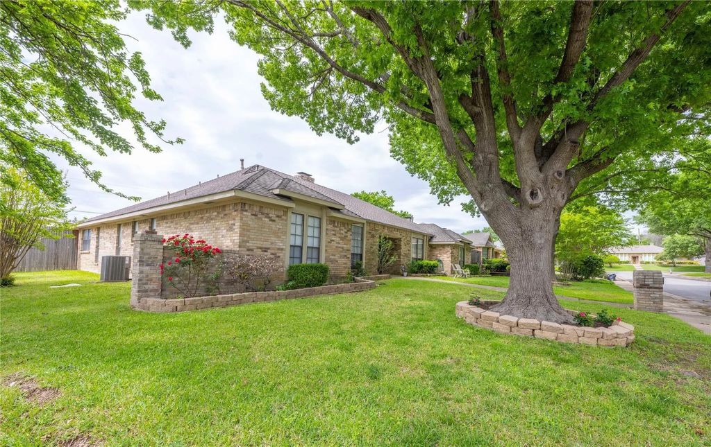 7111 Pleasant View Drive, Dallas