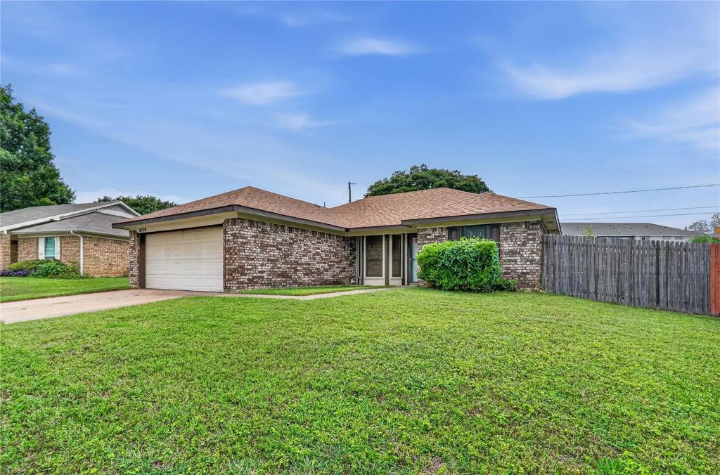 6228 Fernwood Drive, Arlington