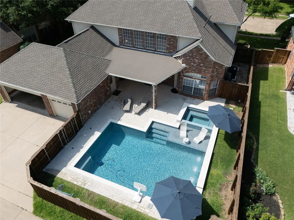 410 Del Rio Court, Allen