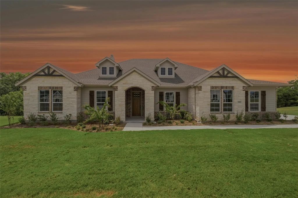 1001 Perrin Lane, Van Alstyne
