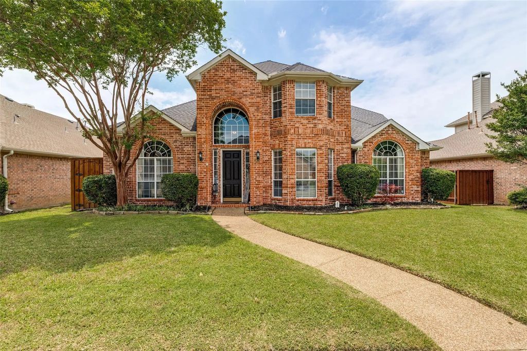 2312 Mesa Oak Trail, Plano