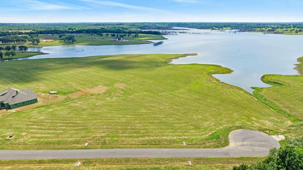 623 Lakeshore Terrace, Windom