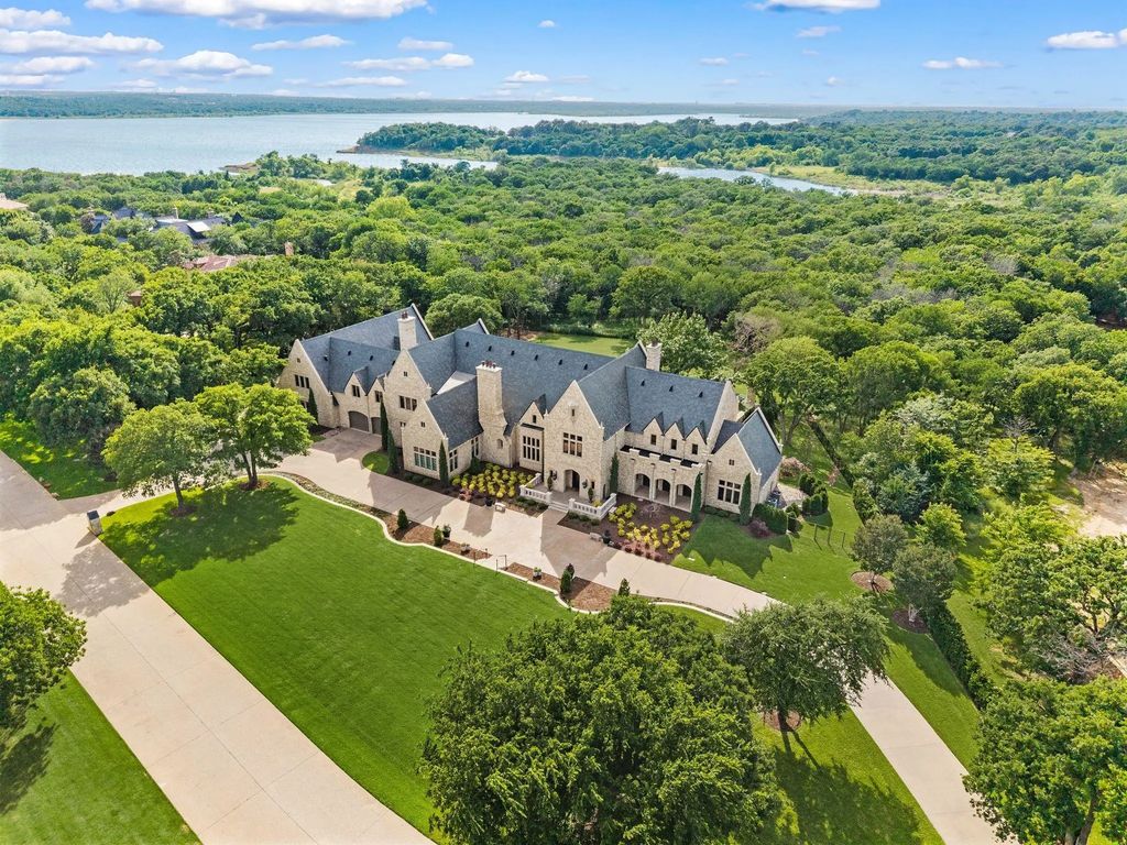 2105 Bayshore Drive, Flower Mound