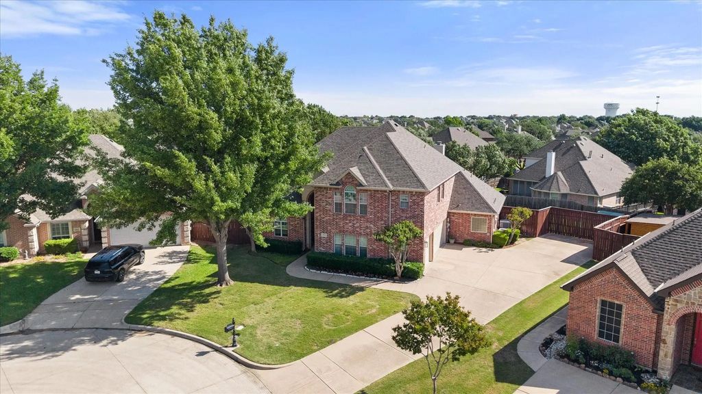 1910 Yarmouth Court, Mansfield