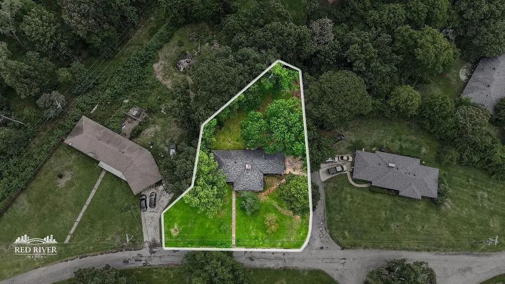 37 Lake Forest, Shreveport