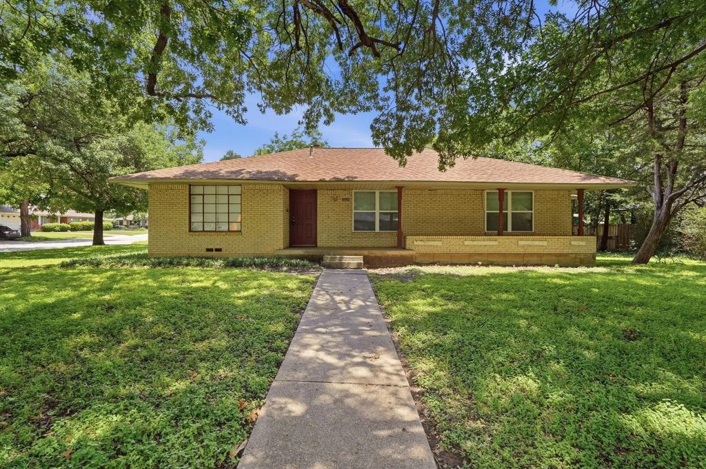 2806 E Atoll Drive, Dallas