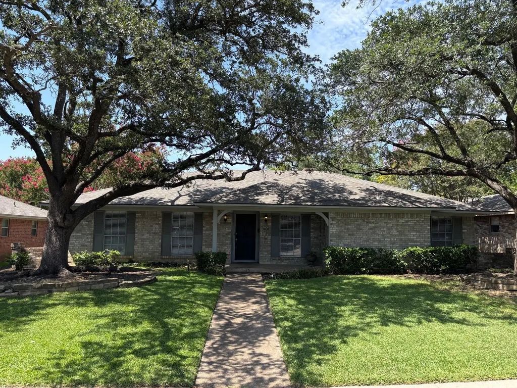 7405 Alto Caro Drive, Dallas