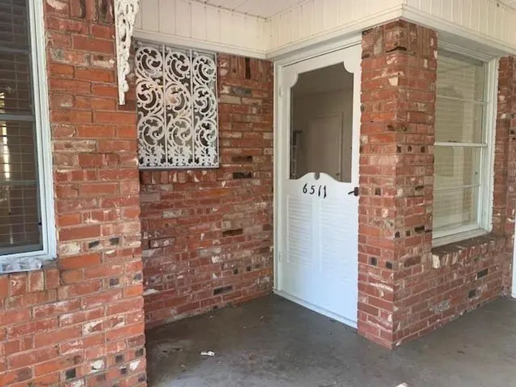 6511 Ravendale Lane, Dallas