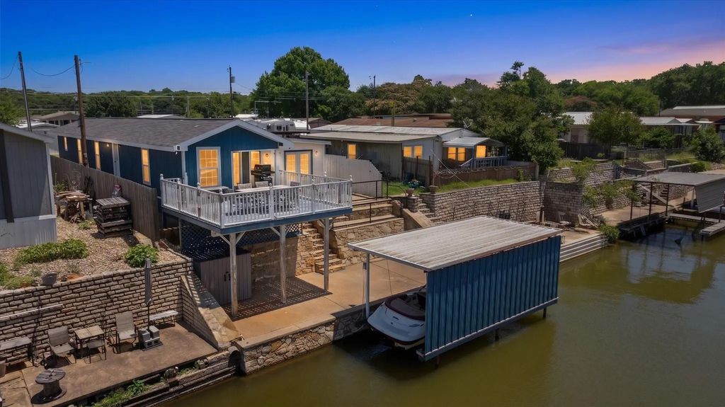 6606 Ashley Court, Granbury