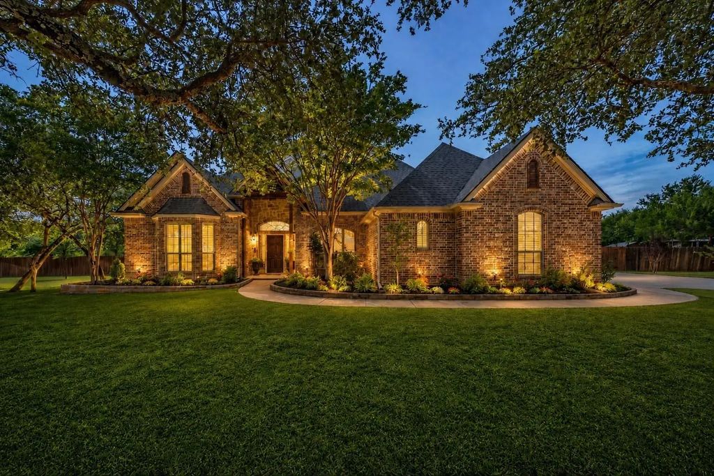 101 Black Oak Drive, Aledo