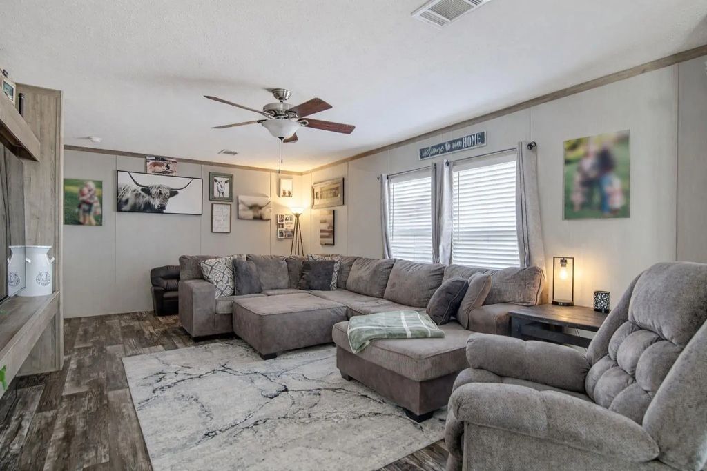 334 Lake Whitney Drive, Whitney