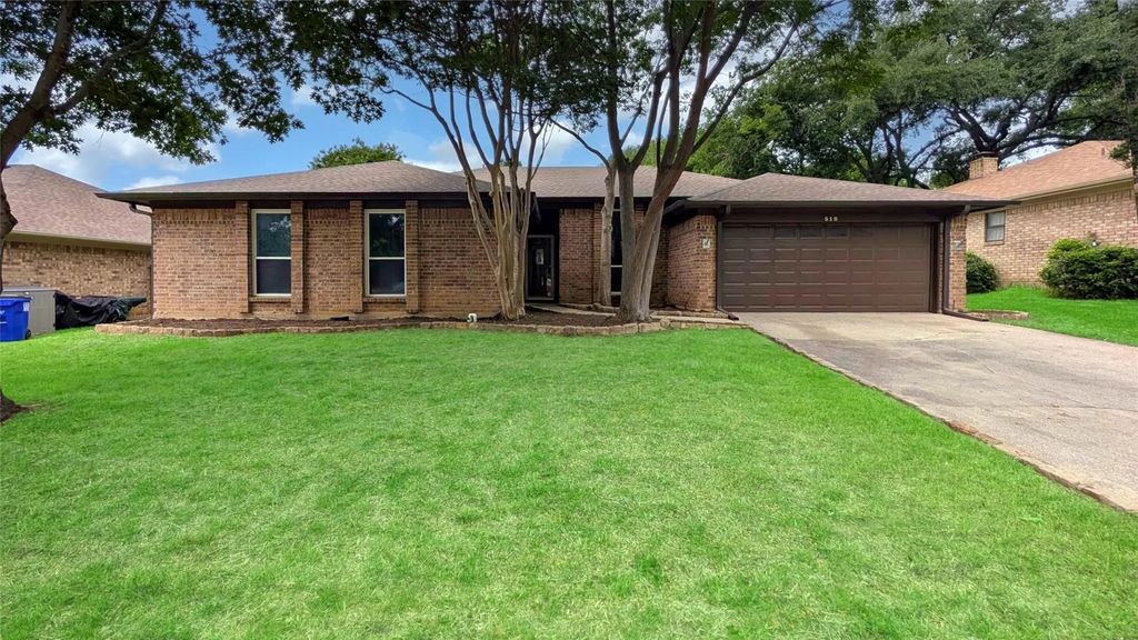 510 Evans Drive, Euless