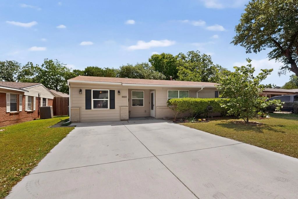 4404 Motley Drive, Mesquite