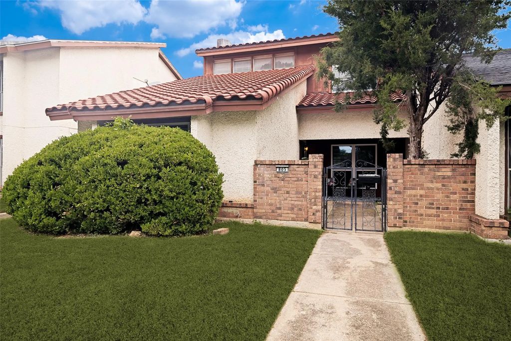 805 W Rochelle Road, Irving