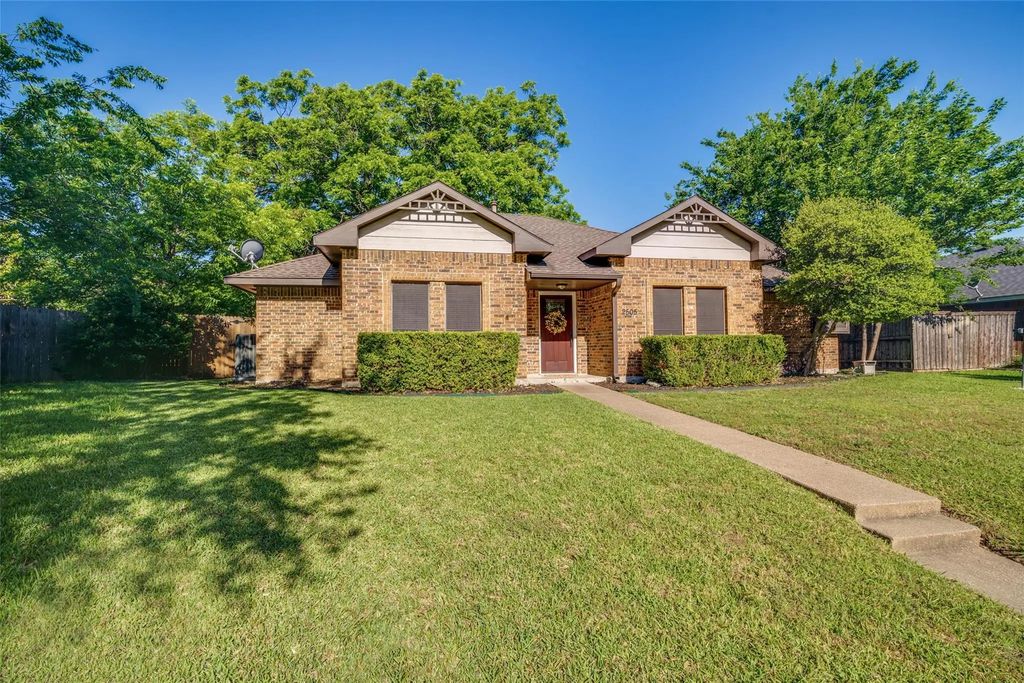 2505 Amy Avenue, Rowlett