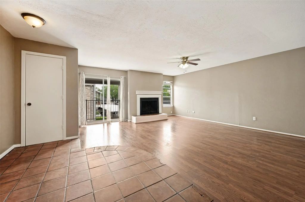 6005 Danbury Lane 202, Dallas
