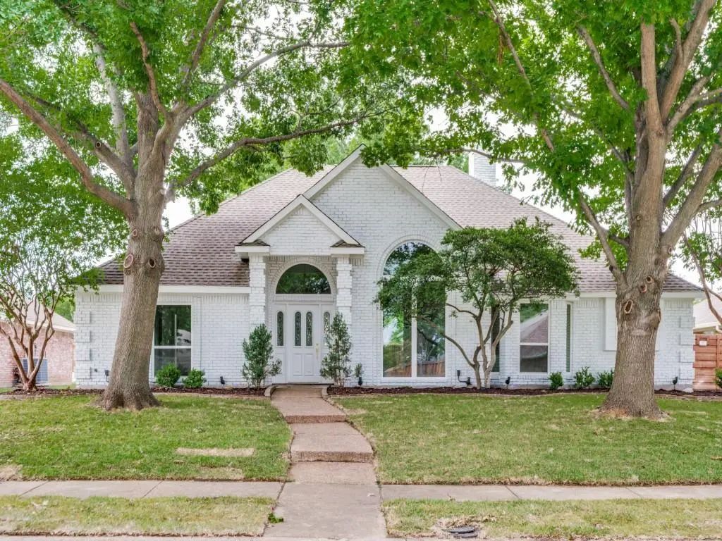 4312 Avonshire Lane, Plano