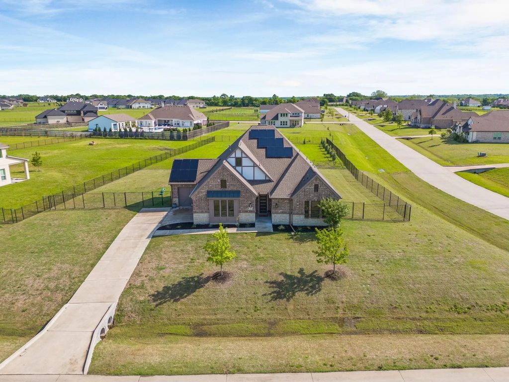930 Peppy San Trail, Lucas