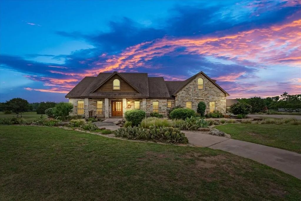 200 Ranchcrest Road, Lorena