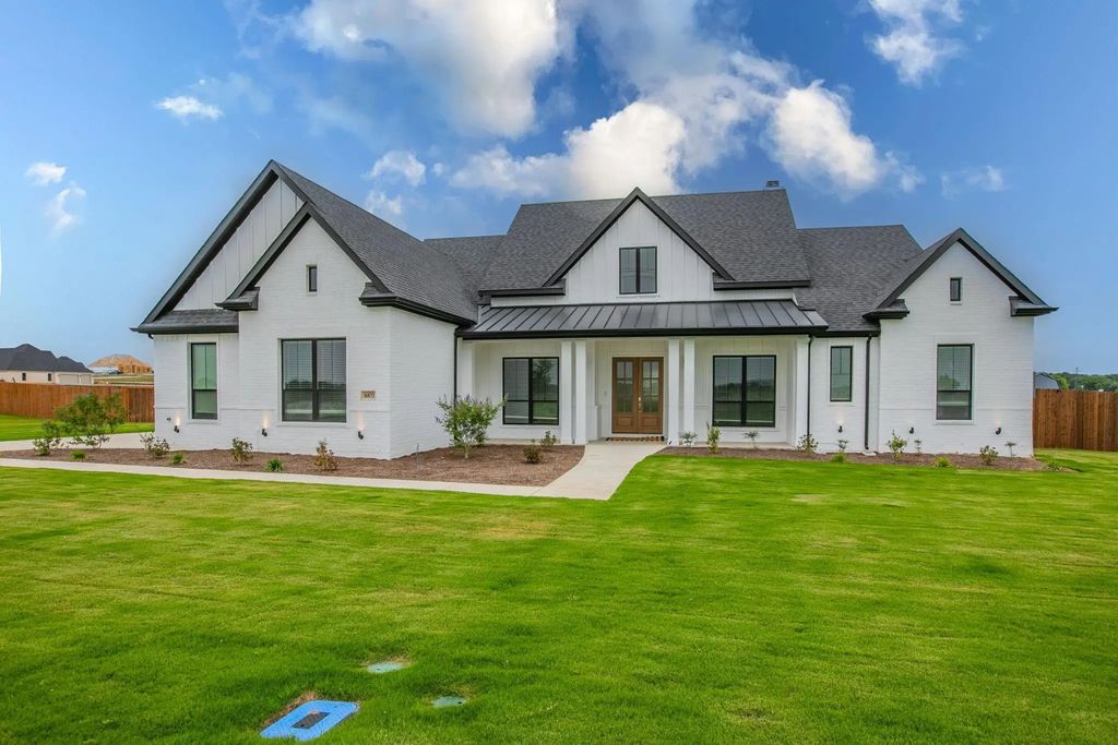 16833 Chapel Road, Lorena
