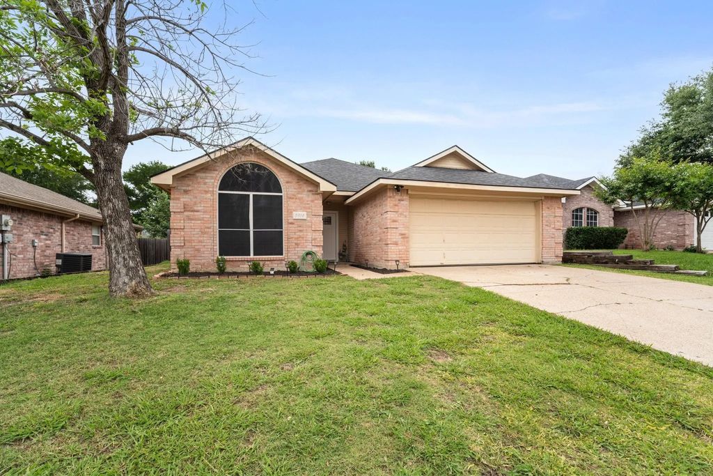 5916 Alcova Lane, Dallas