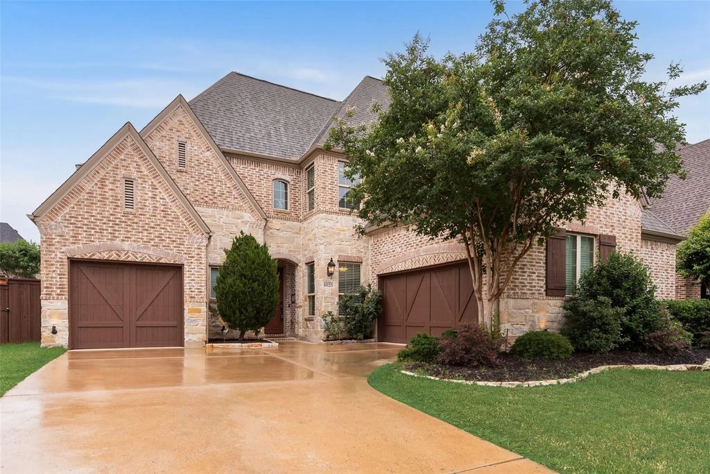 1025 W Bluff Way, Roanoke