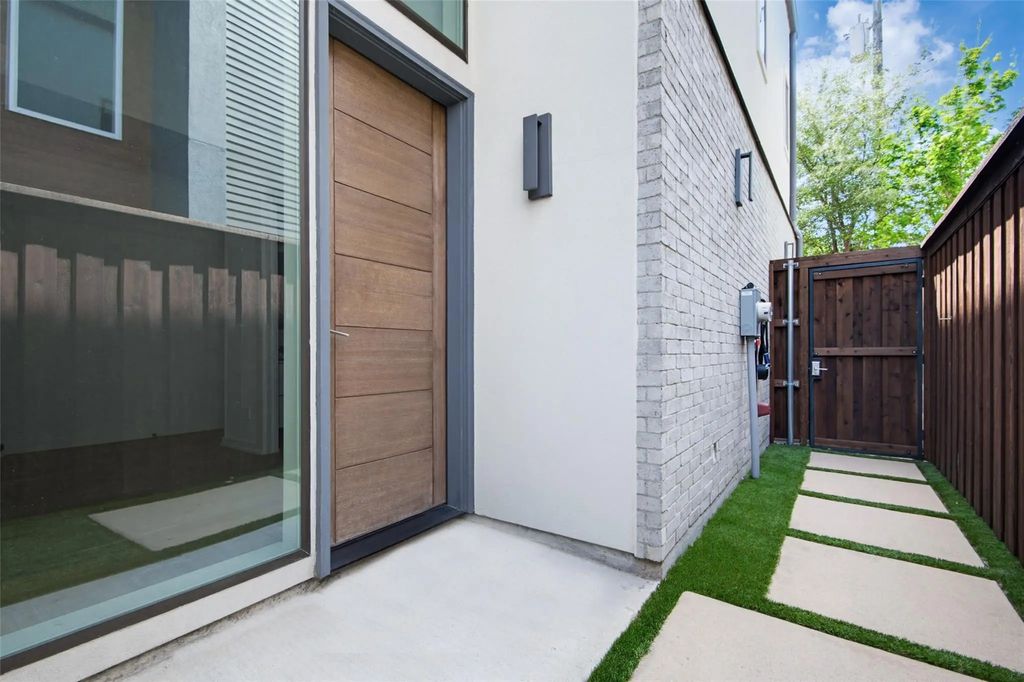 4719 Belmont Avenue, Dallas
