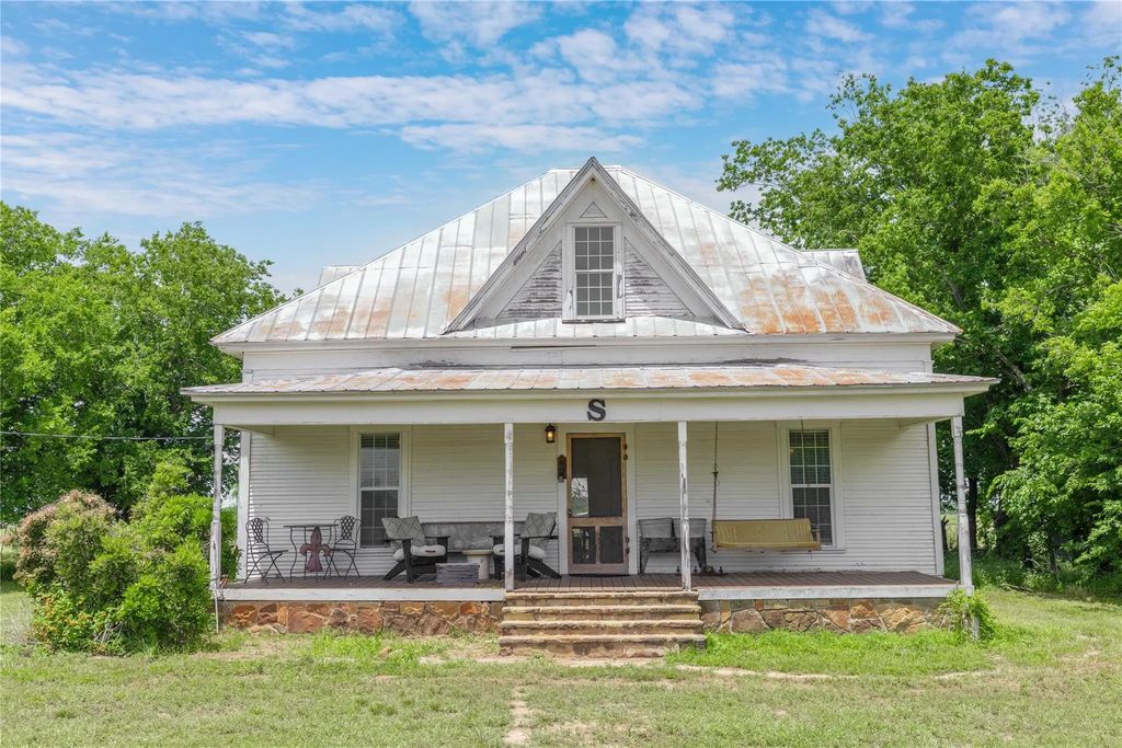 5835 Fm 1480, San Saba