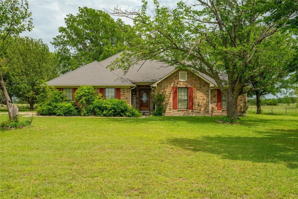 3677 County Road 4424, Commerce