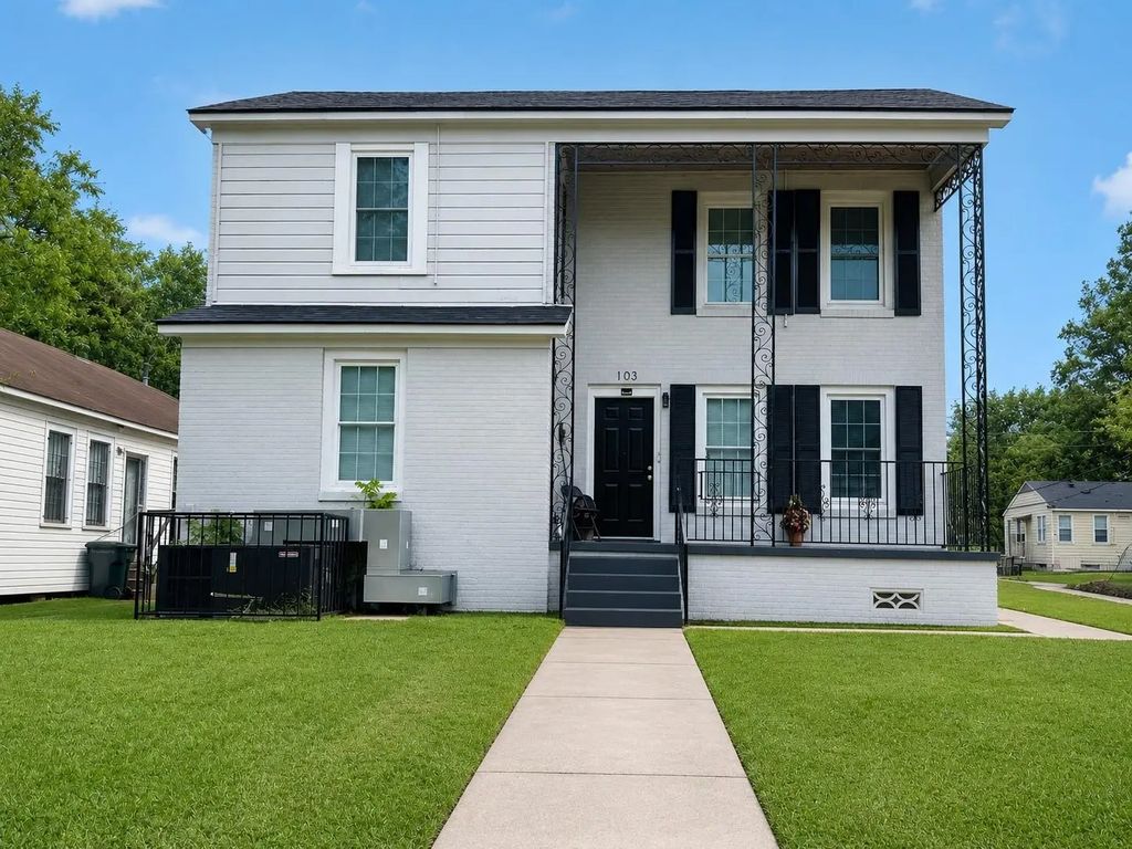103 E Merrick Street, Shreveport