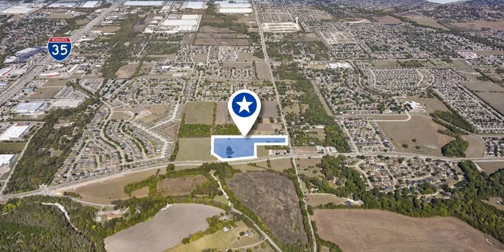 1001 N Houston School Road, Lancaster