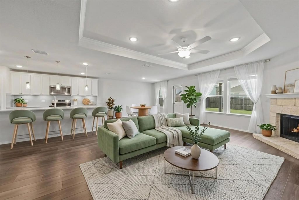 1015 Voca Drive, Forney