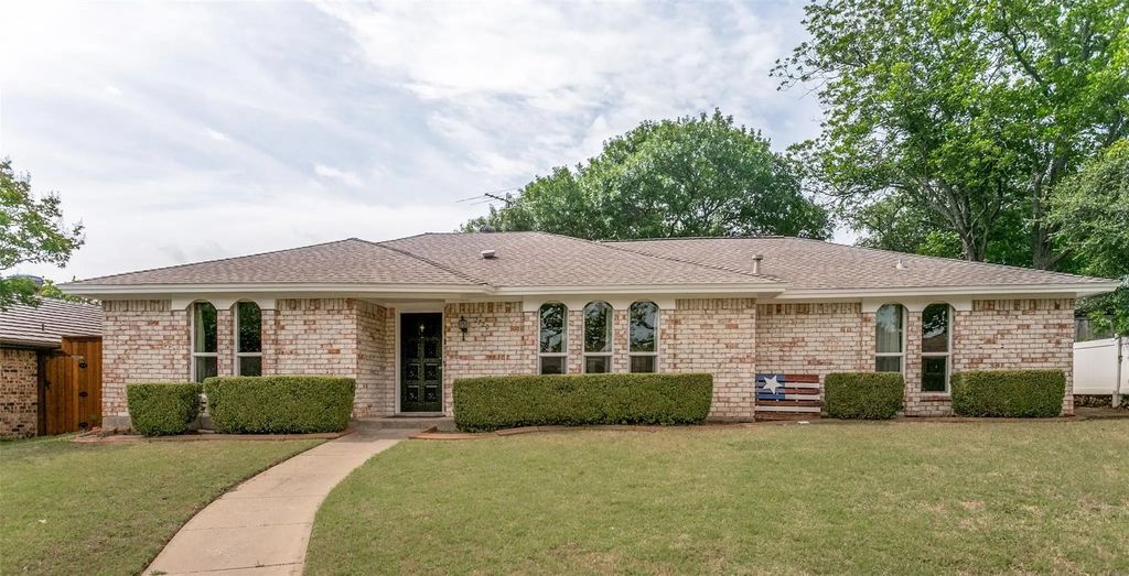 2720 Leameadow Drive, Plano