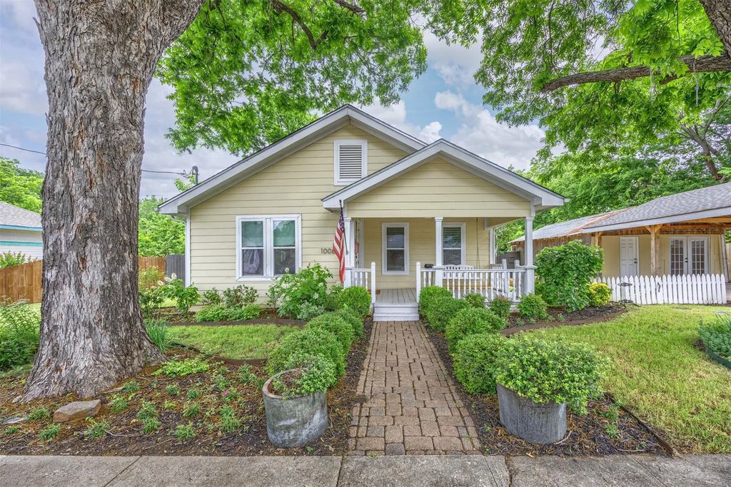 1008 Sherman Street, McKinney