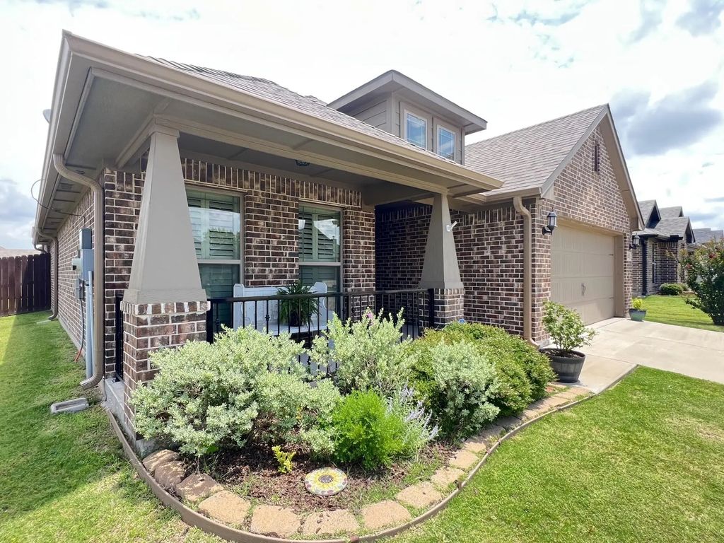1313 Ascot Avenue, Sherman
